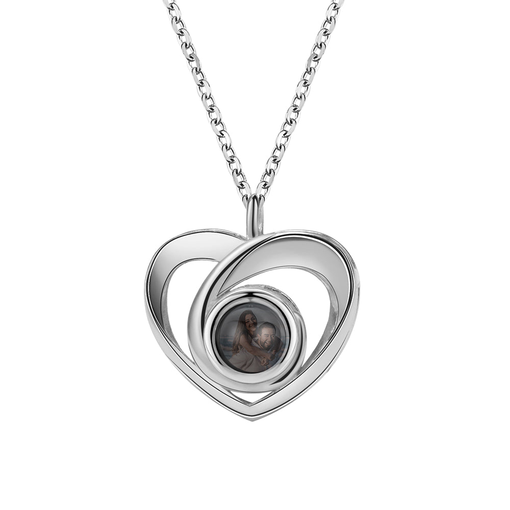 Personalised Interlaced Heart Photo Projection Necklace - Personalised 3D  Crystals, Glass Gifts, Photo Gifts